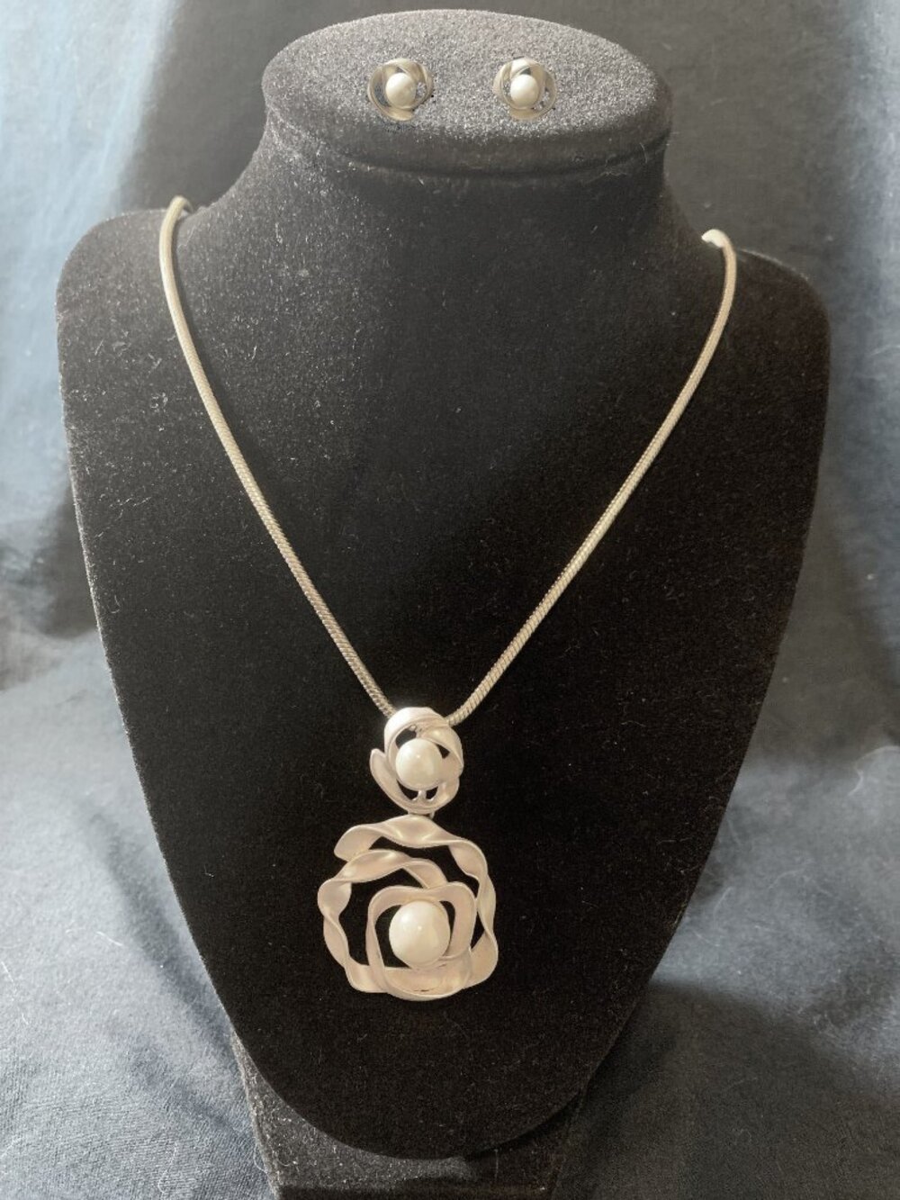 Sterling Silver Necklace Chain 2 Pearl Pendent 14” Earrings